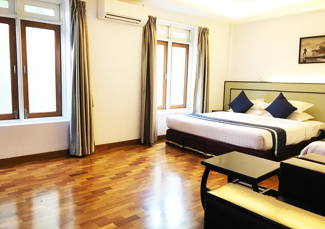 Sky View Hotel Yangon Exterior foto