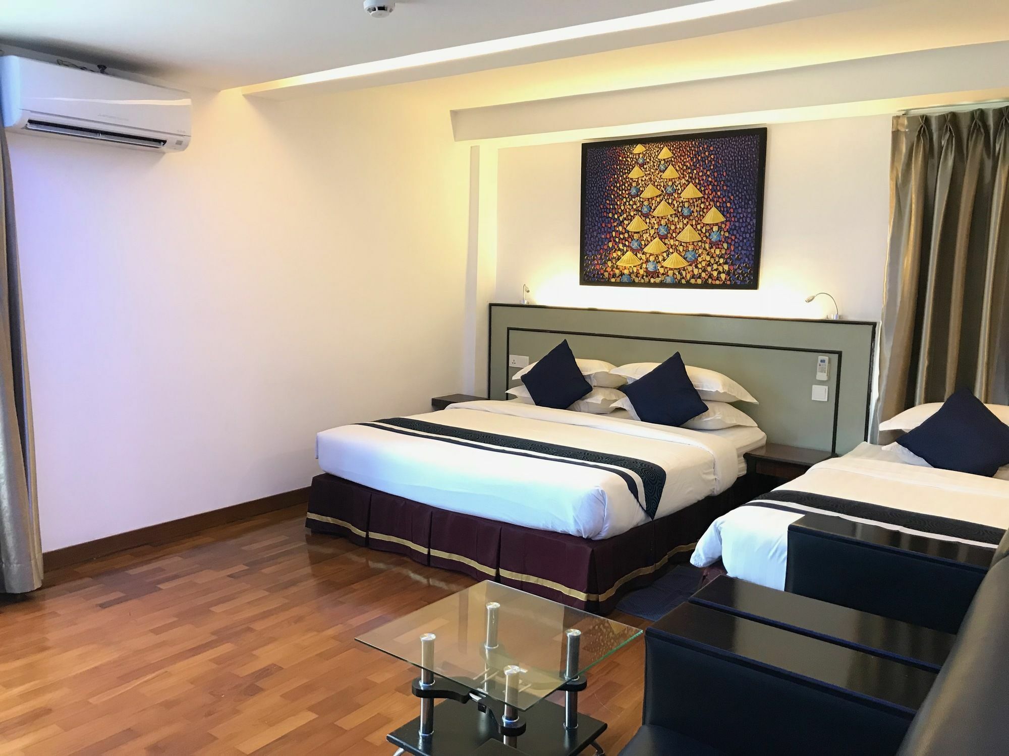 Sky View Hotel Yangon Exterior foto