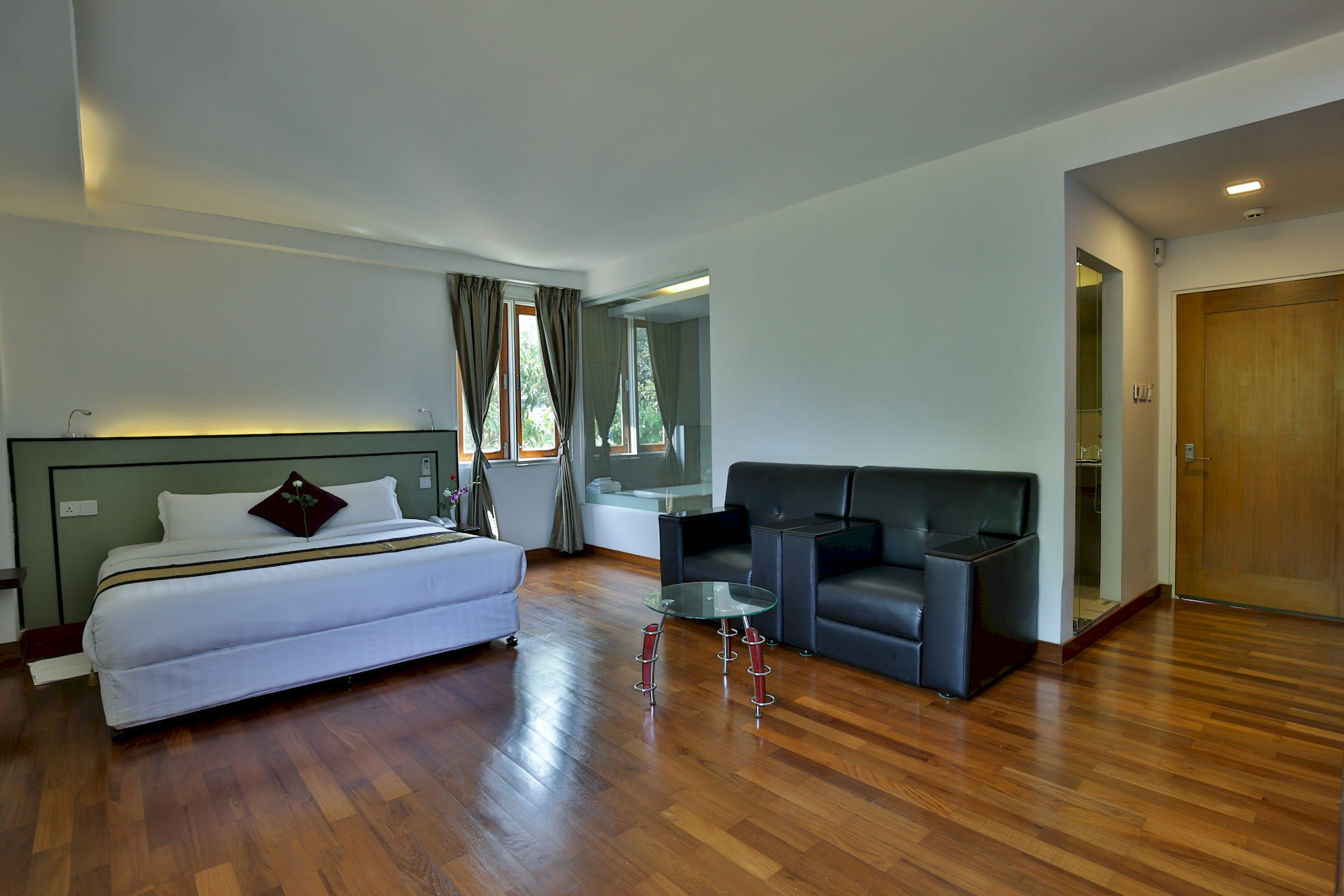 Sky View Hotel Yangon Exterior foto